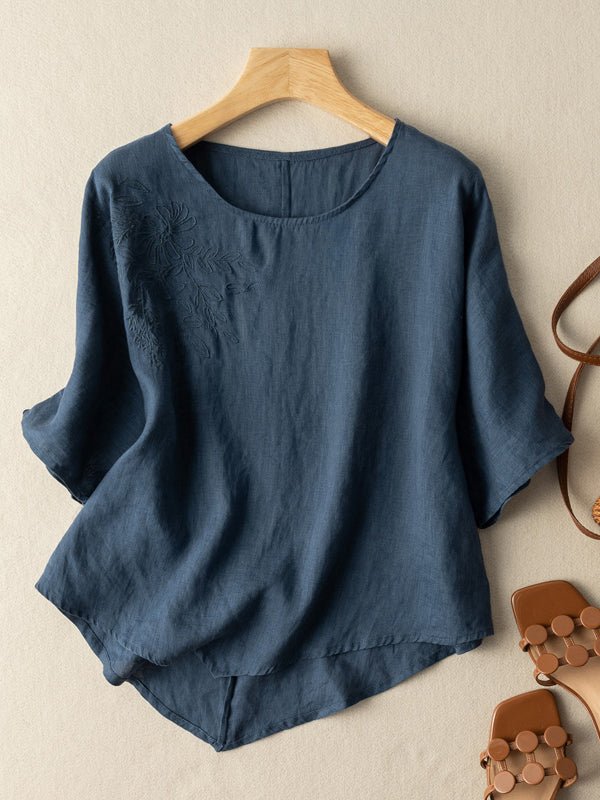 Elegantly Styled Blouse for Everyday Wear