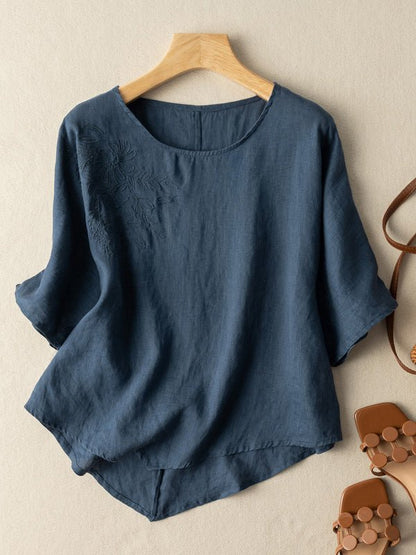 Elegantly Styled Blouse for Everyday Wear
