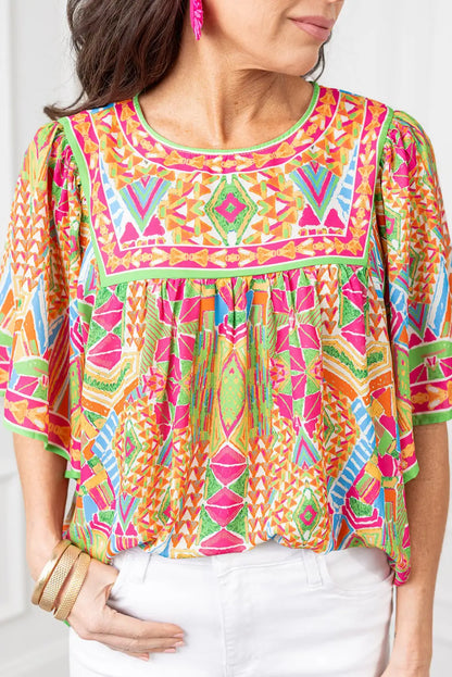 Sophisticated Blouse with a Clean Classic Look