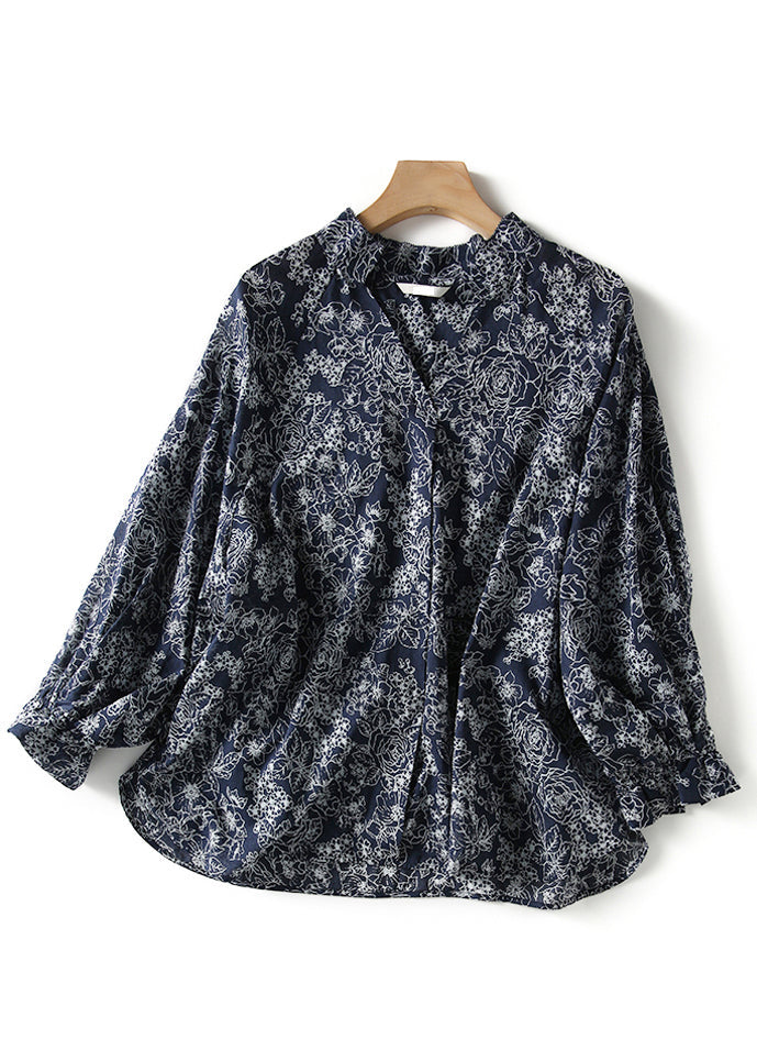 Classic Vintage Blouse with a Flattering Fit