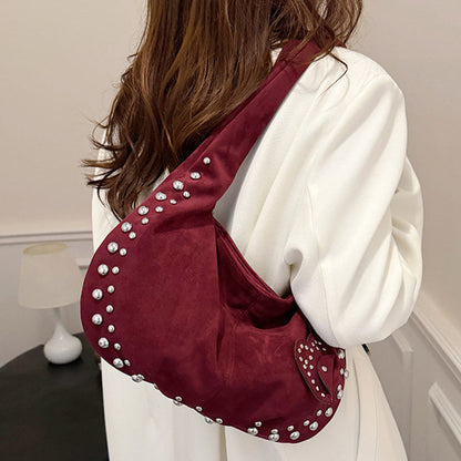 A Vintage Style Bag with Delicate Timeless Details