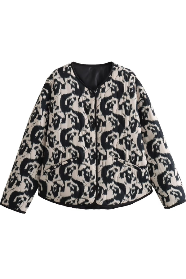 Effortlessly Elegant Jacket with a Timeless Design