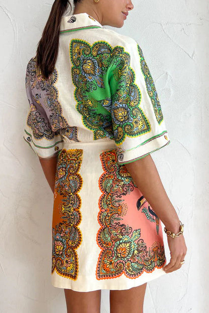 Classic Vintage Dress with a Flattering Fit