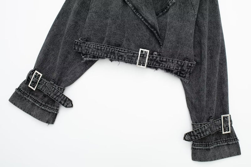 Gracefully Styled Coat for Any Occasion