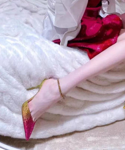 Well Tailored Sandals with a Graceful Silhouette