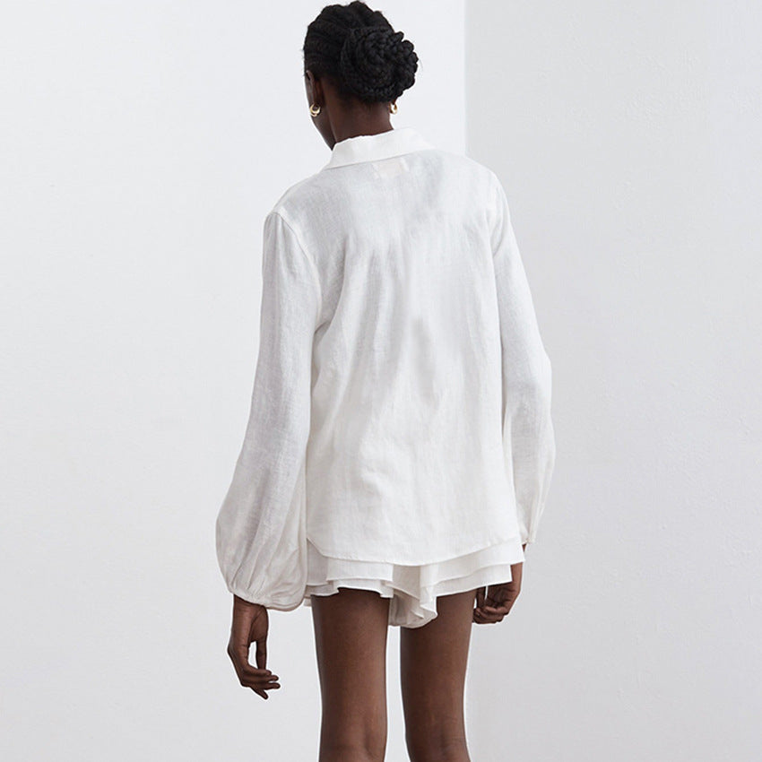 Classic Vintage Blouse with a Flattering Fit