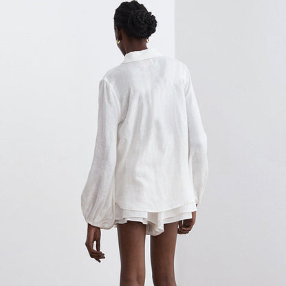 Classic Vintage Blouse with a Flattering Fit