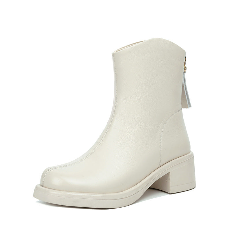Polished Boots with an Effortless Classic Look