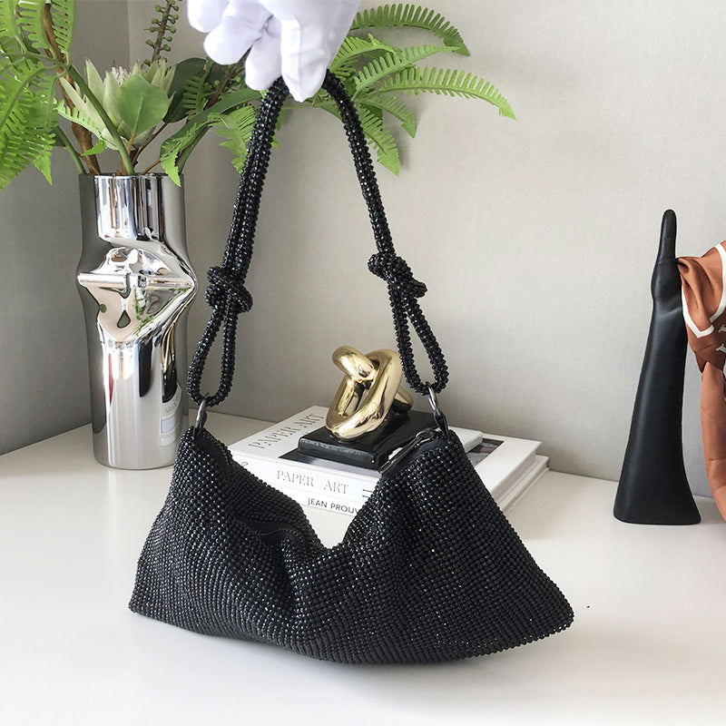 Effortlessly Elegant Bag with a Timeless Design