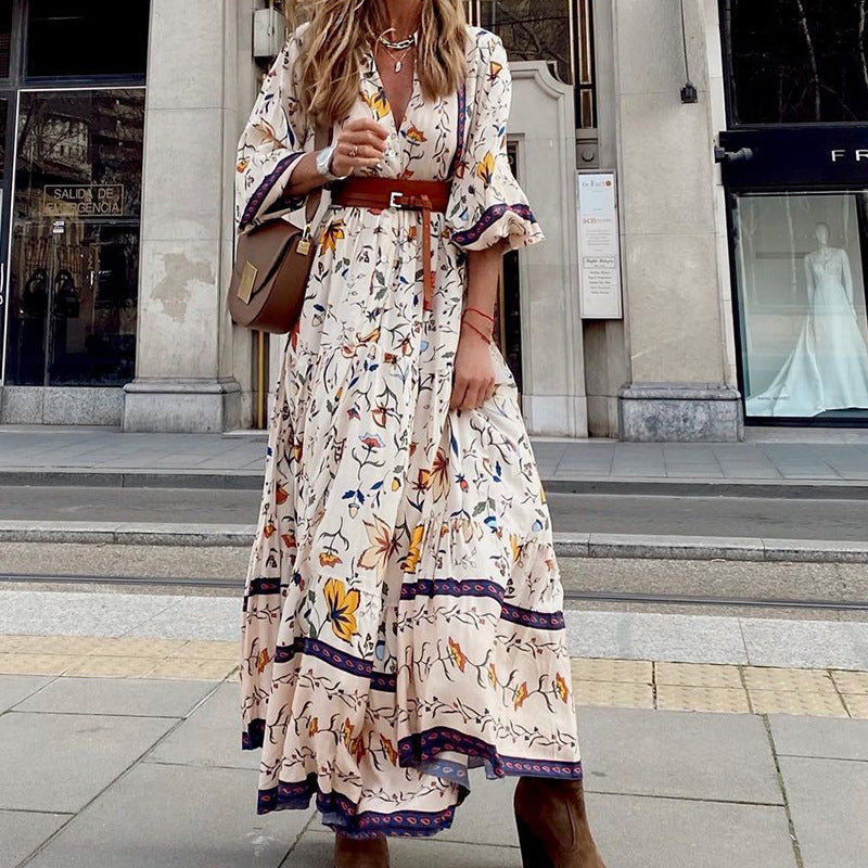 Classic Vintage Dress with a Flattering Fit