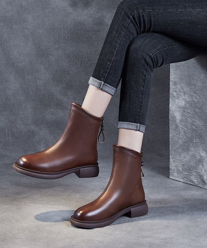 Polished Boots with an Effortless Classic Look