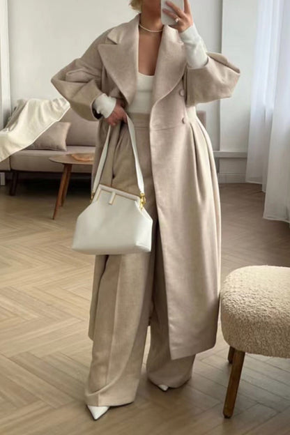 Gracefully Styled Coat for Any Occasion