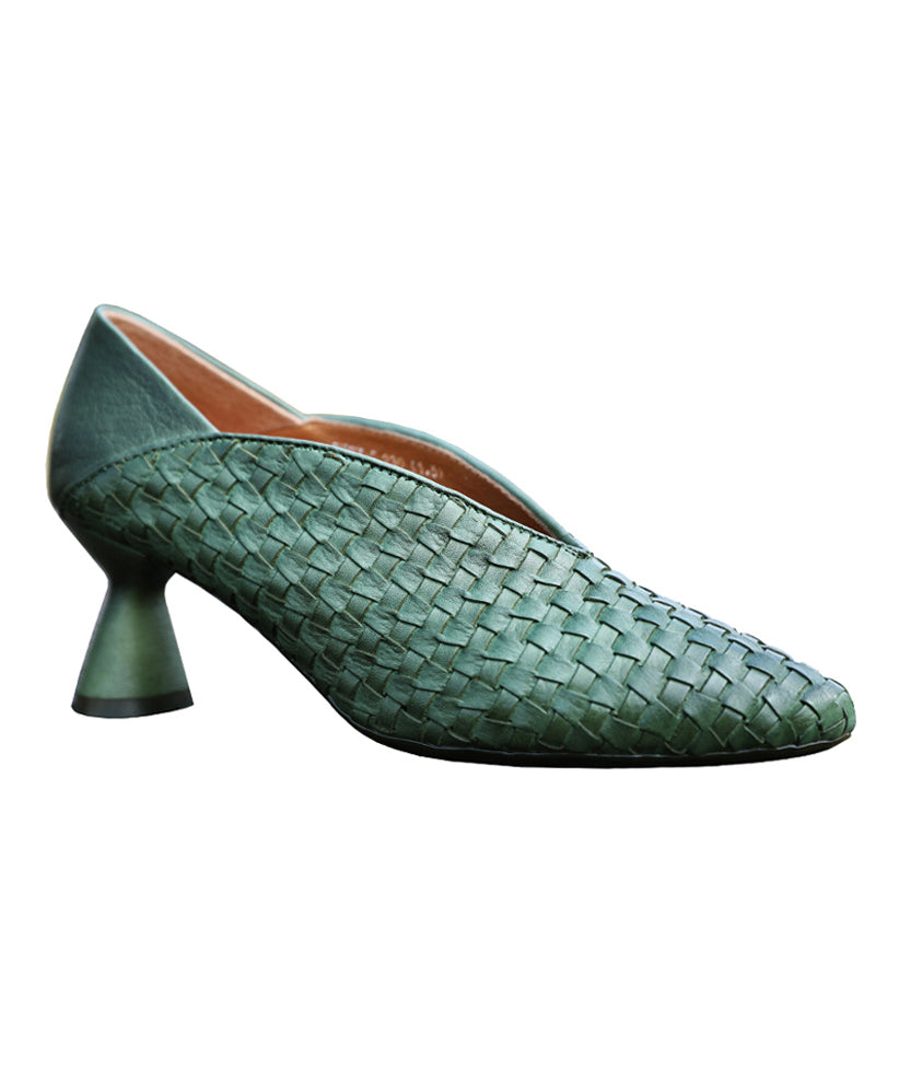 Classic Vintage Heels with a Flattering Fit