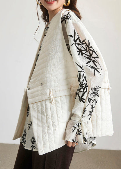 Gracefully Styled Coat for Any Occasion