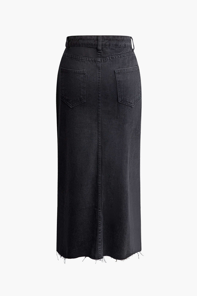 Gracefully Styled Garment for Any Occasion