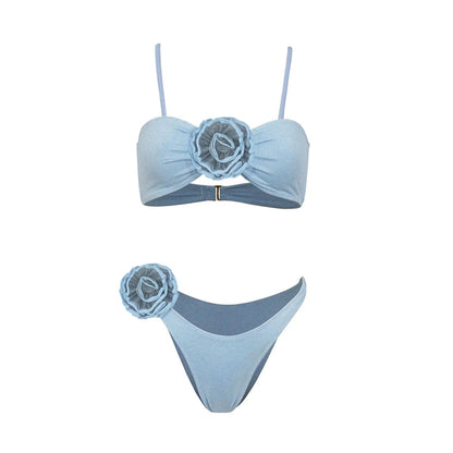 Effortlessly Elegant Bikini with a Timeless Design