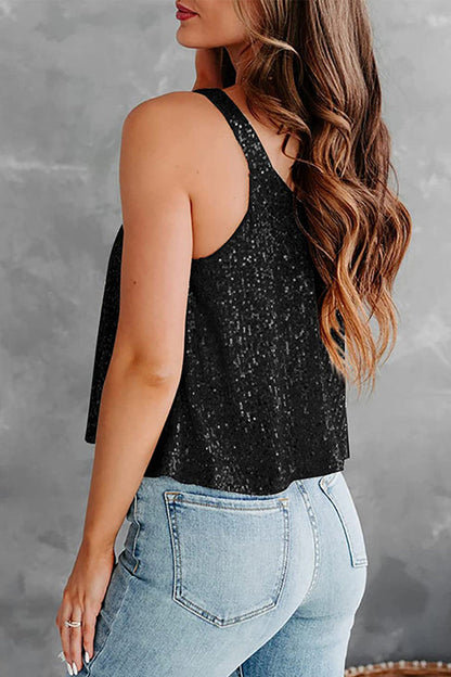Well Tailored Top with a Graceful Silhouette