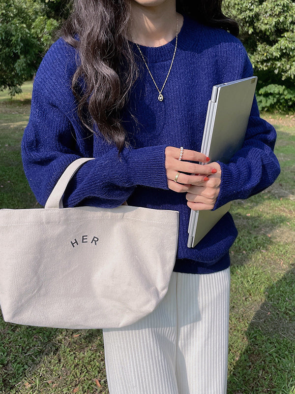 Classic Vintage Sweater with a Flattering Fit
