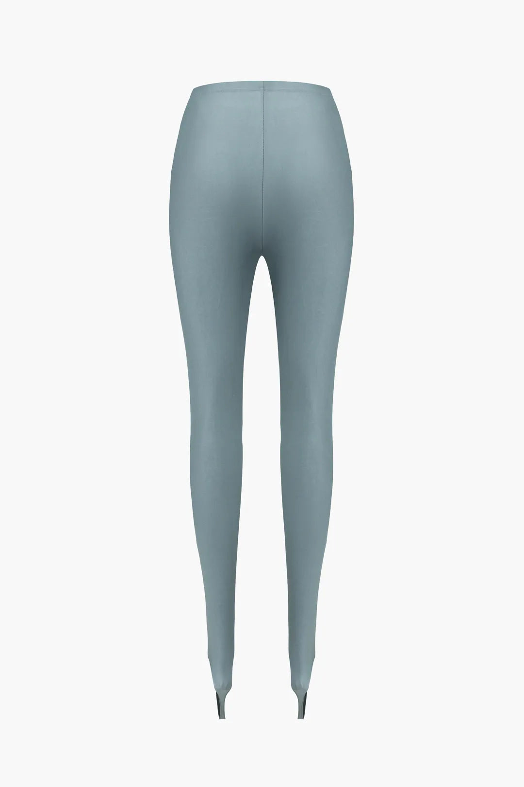 Well Tailored Pants with a Graceful Silhouette