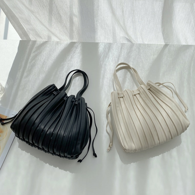 Well Tailored Bag with a Graceful Silhouette