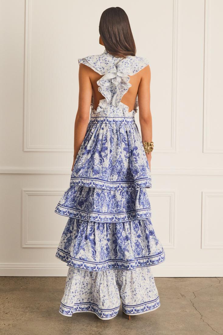 Gracefully Styled Dress for Any Occasion