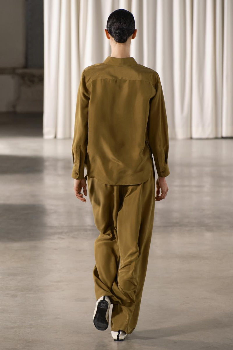 Polished Garment with an Effortless Classic Look