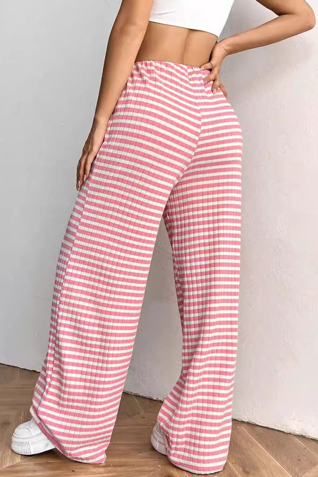 Classic Vintage Pants with a Flattering Fit