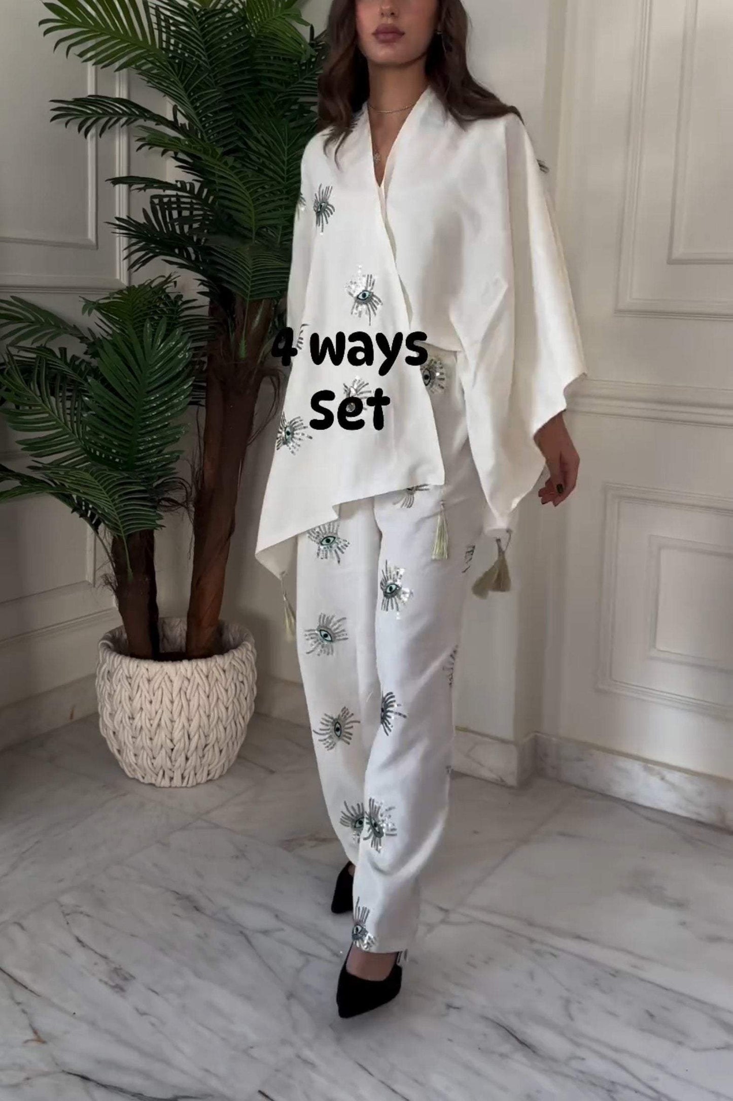 Elegantly Styled Trousers for Everyday Wear