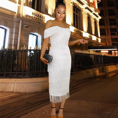 Beautifully Finished Dress in a Timeless Design