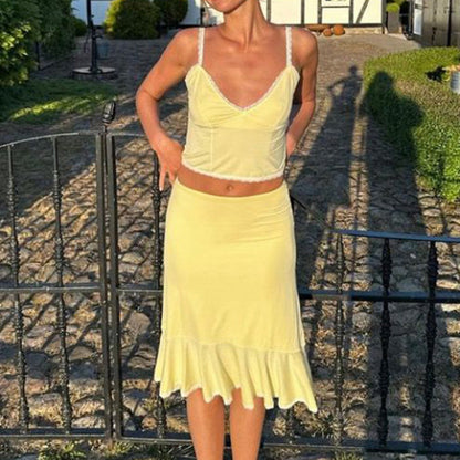Sophisticated Garment with a Clean Classic Look