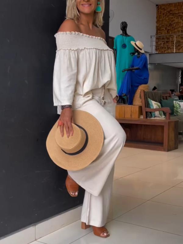 Effortlessly Elegant Pants with a Timeless Design