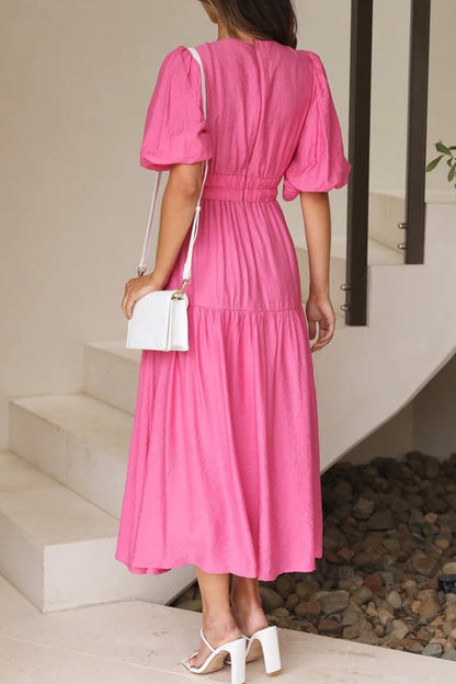 Beautifully Finished Dress in a Timeless Design