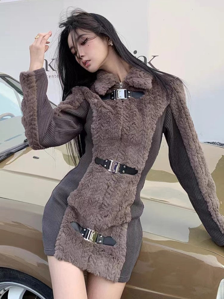 Classic Vintage Dress with a Flattering Fit