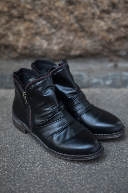 Sophisticated Garment with a Clean Classic Look