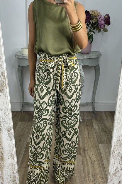 Classic Vintage & Enduringly Stylish Trousers