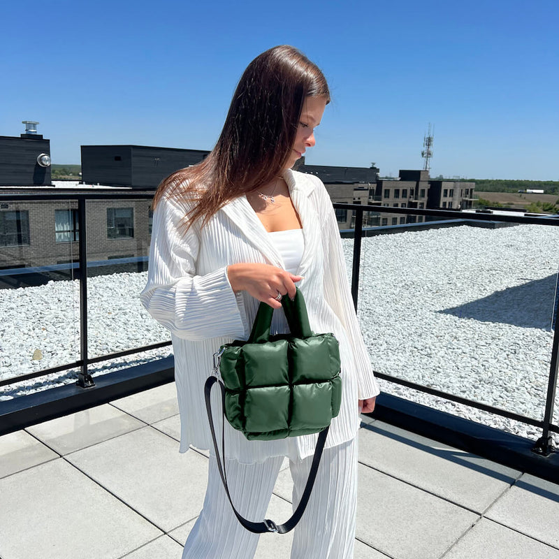 Polished Bag with an Effortless Classic Look