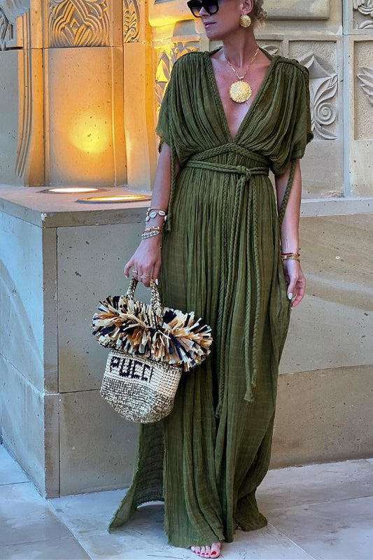 Classic Vintage & Enduringly Stylish Dress