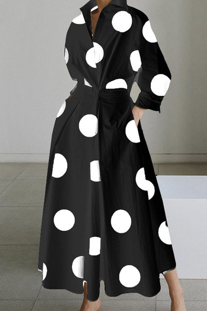 Classic Vintage Dress with a Flattering Fit