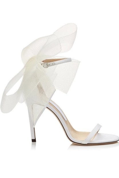 Well Tailored Sandals with a Graceful Silhouette