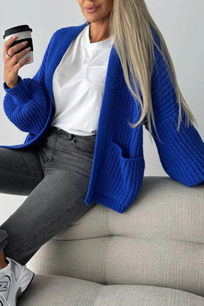 Well Tailored Cardigan with a Graceful Silhouette