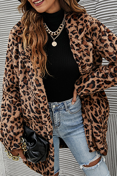 Gracefully Styled Garment for Any Occasion