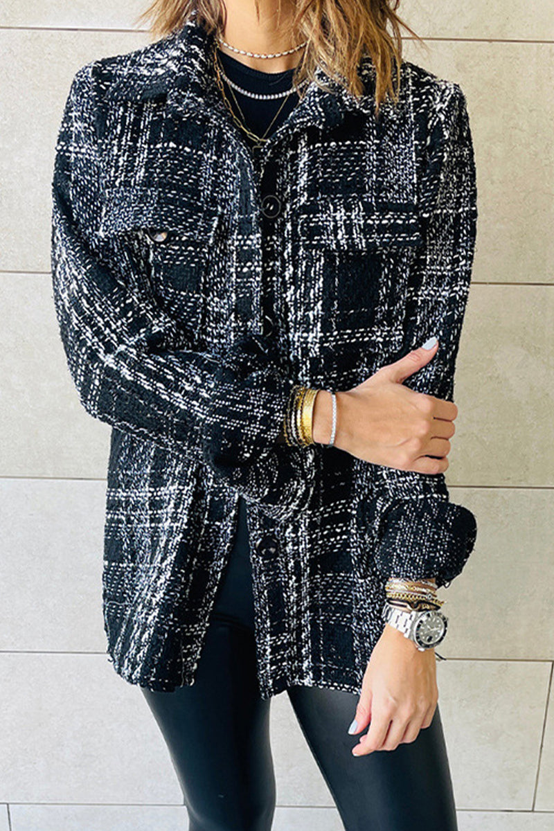 Effortlessly Elegant Garment with a Timeless Design