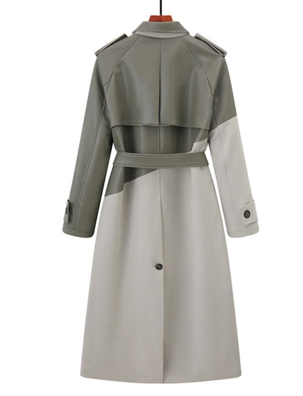 Effortlessly Elegant Coat with a Timeless Design