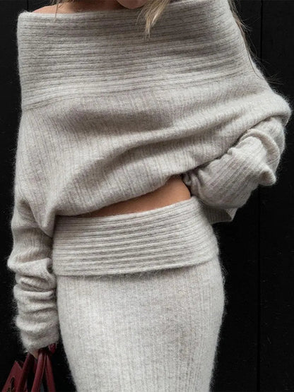 Effortlessly Elegant Garment with a Timeless Design