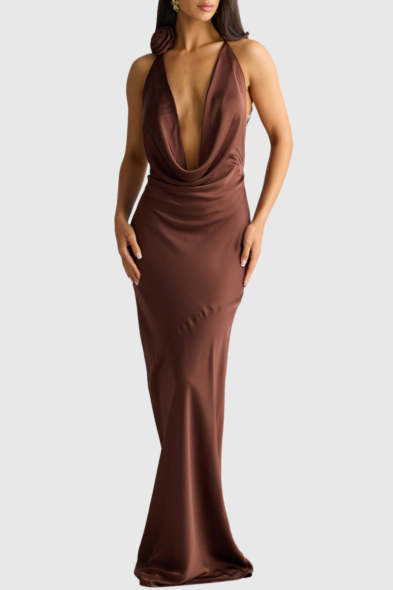 Effortlessly Elegant Dress with a Timeless Design