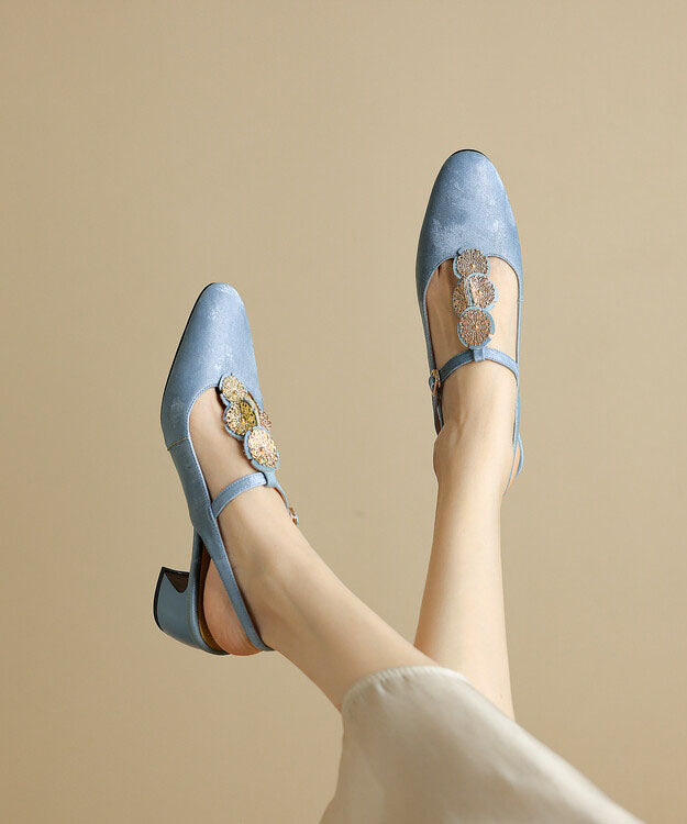 Classic Vintage Sandals with a Flattering Fit