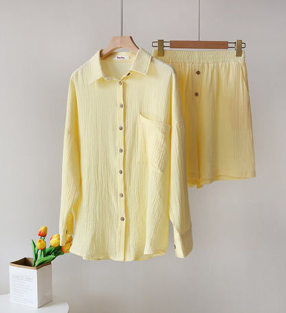 Sophisticated Garment with a Clean Classic Look