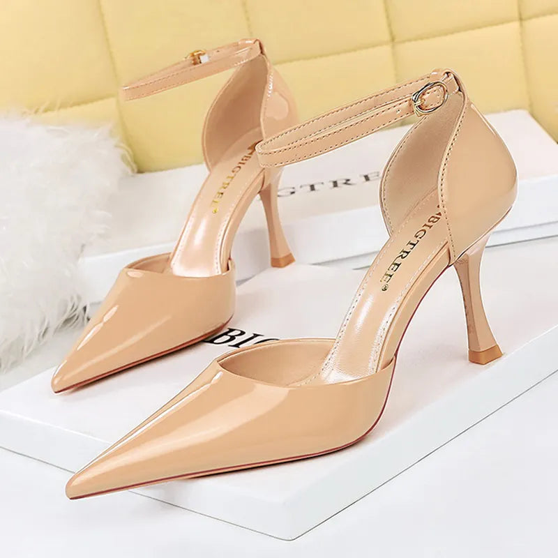 A Vintage Style Shoes with Delicate Timeless Details