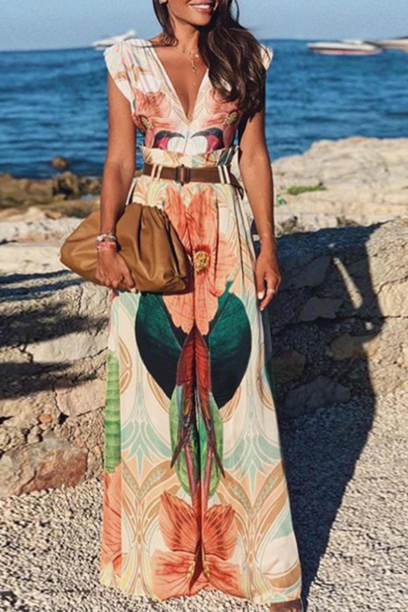 Gracefully Styled Garment for Any Occasion