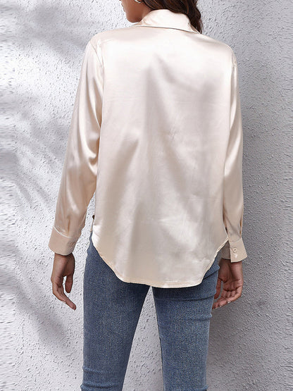 Classic Vintage Blouse with a Flattering Fit